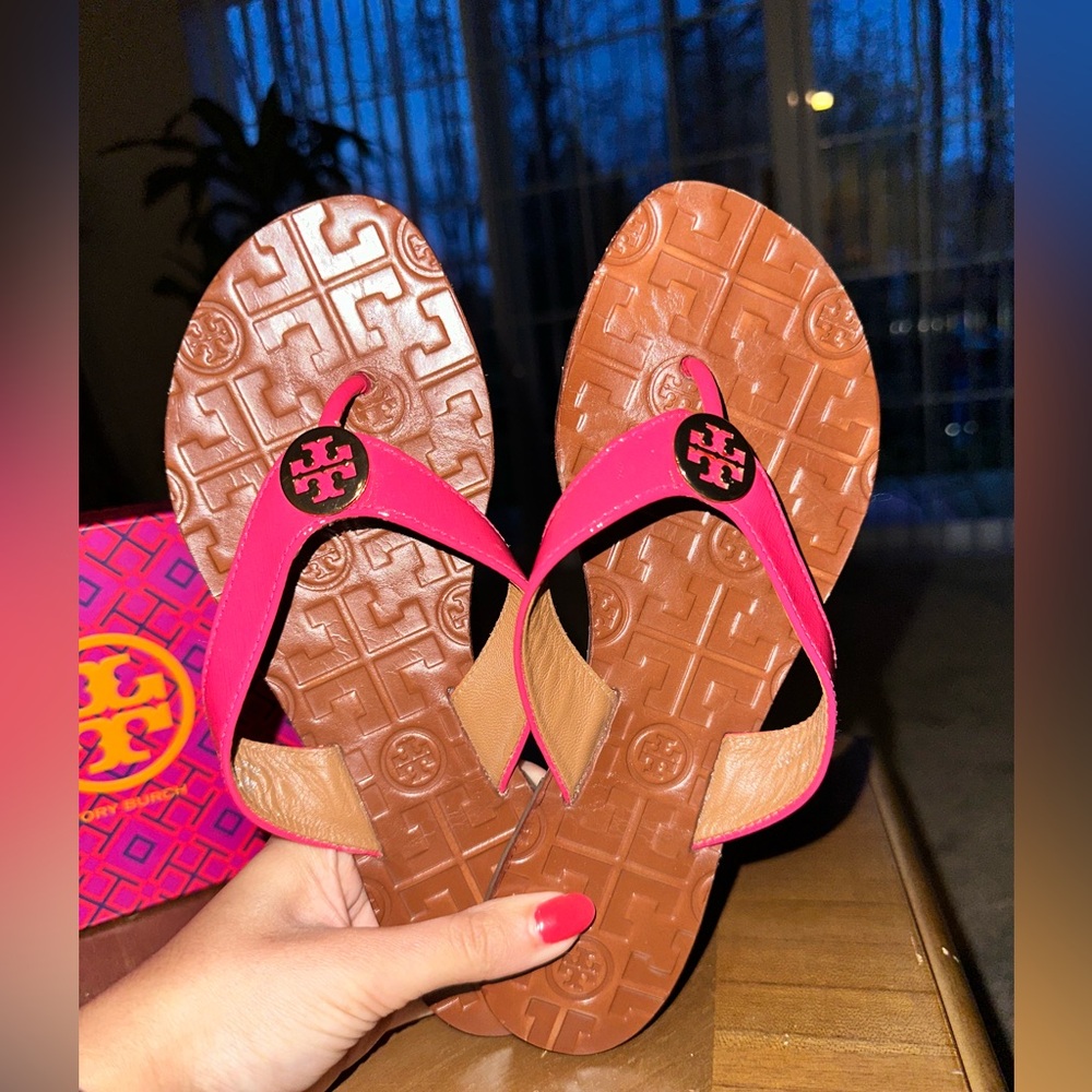 Tory Burch logo sandals